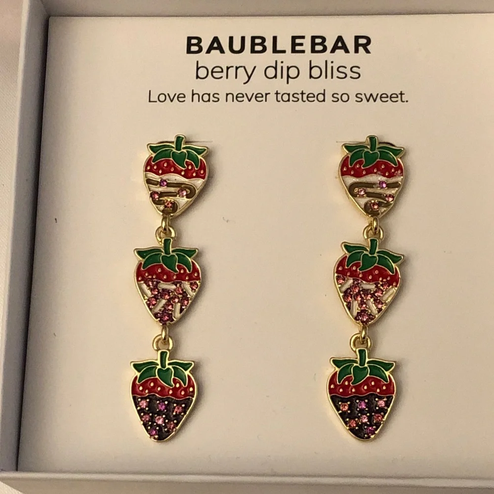 BaubleBar Berry Dip Bliss Triple Drop Strawberry Earrings Crystal Accents NIB - Picture 8 of 12
